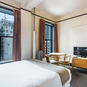 ** Hotel Moore United States